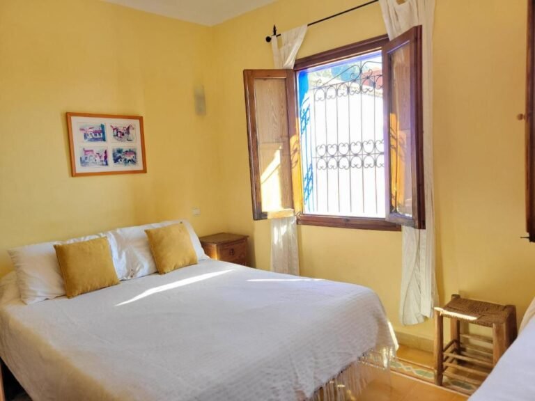Hotel Gernika Chefchaouen: 11 Amazing Local Tips